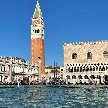 Suite Primo Piano Venecia Exterior foto